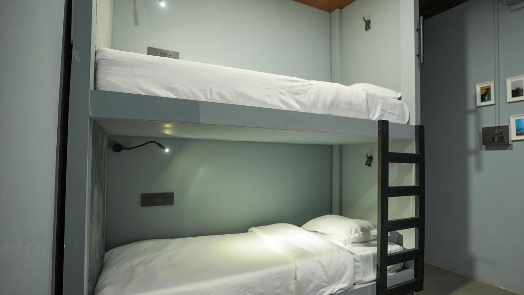 Hostel Sort By , *