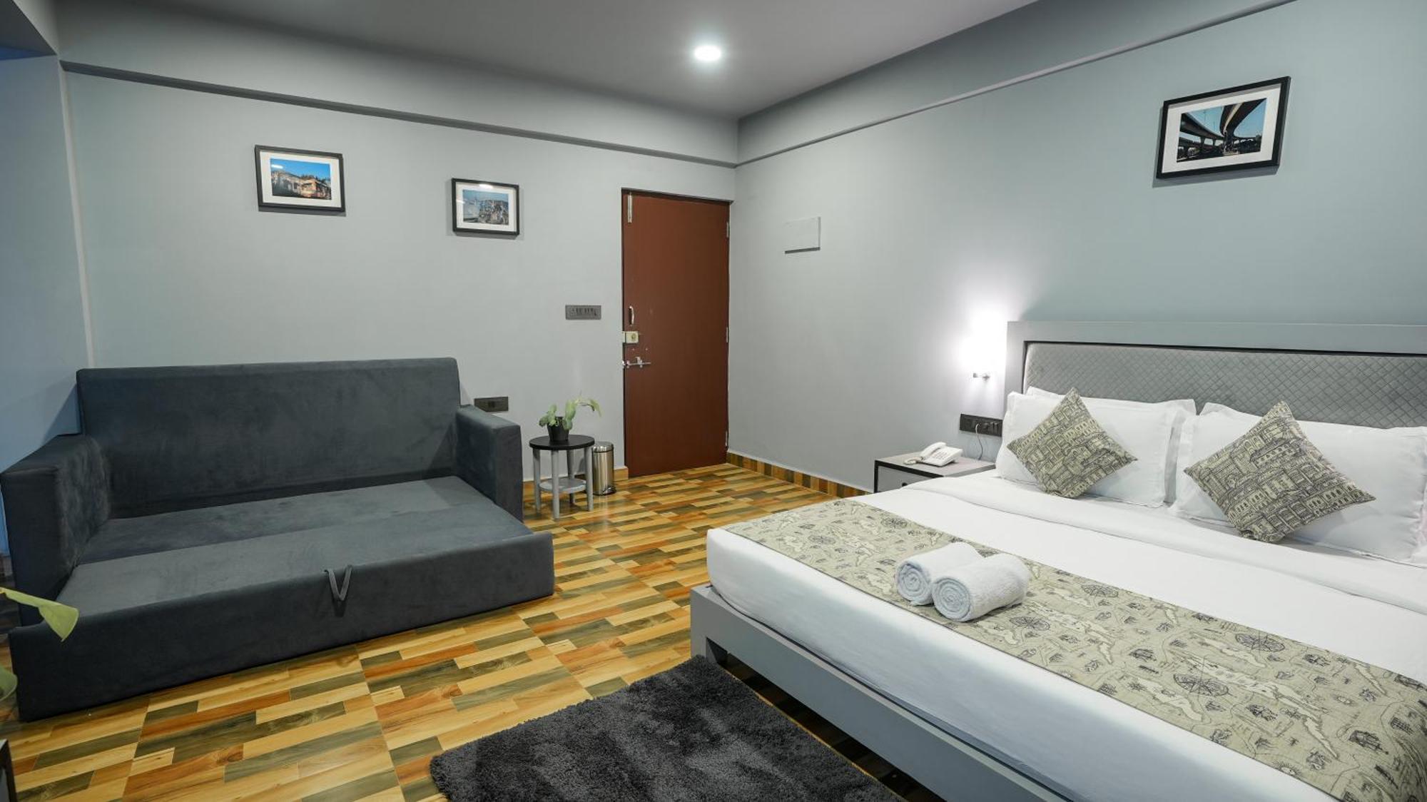 Hostel Sort By , *