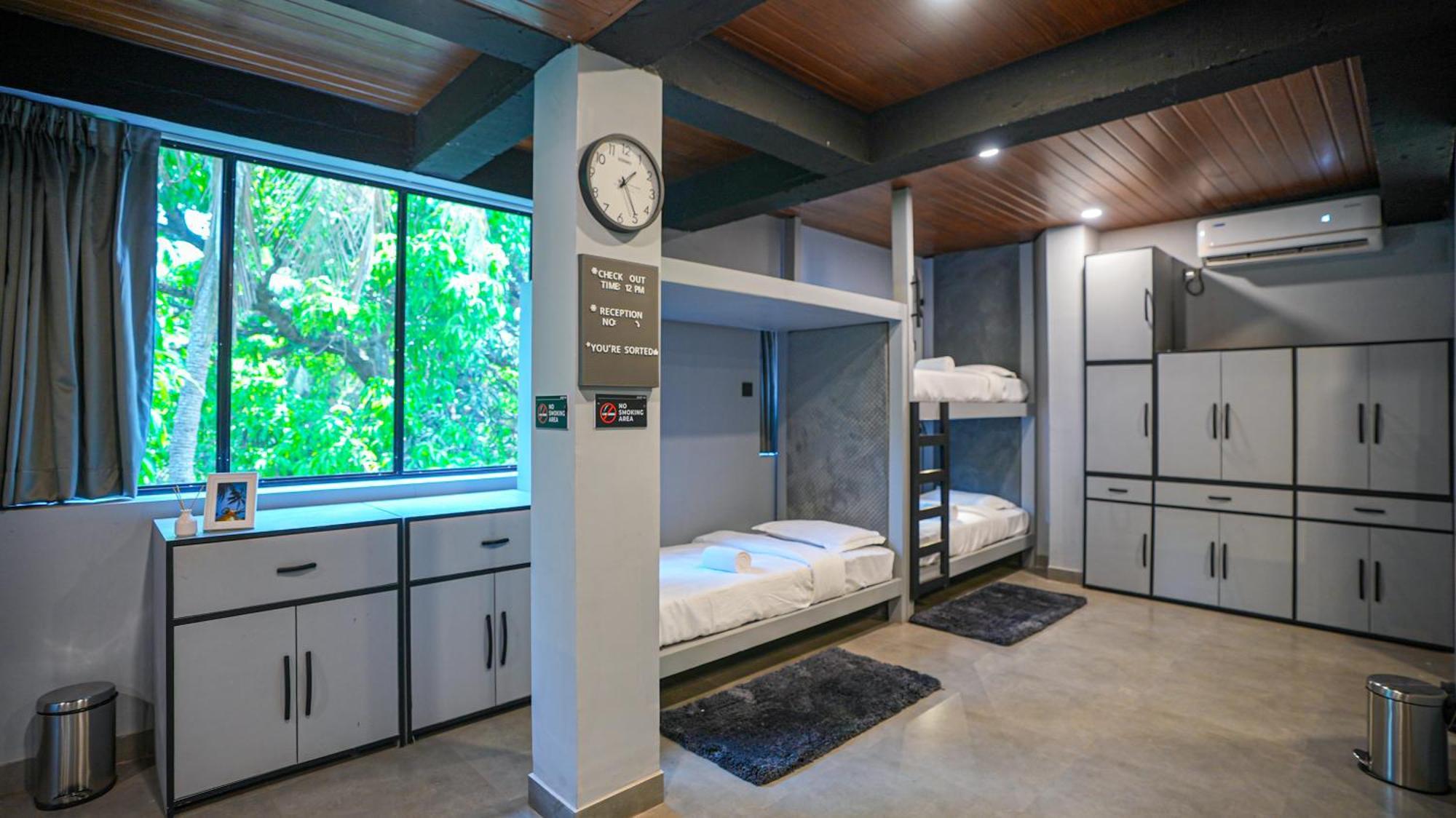 Sort By , Hostel Siolim