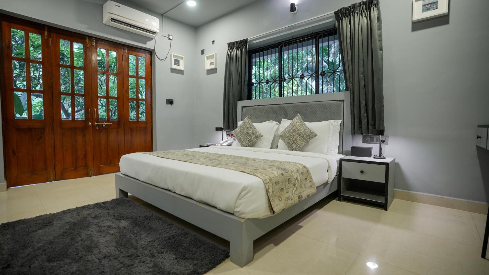 Sort By , Hostel *