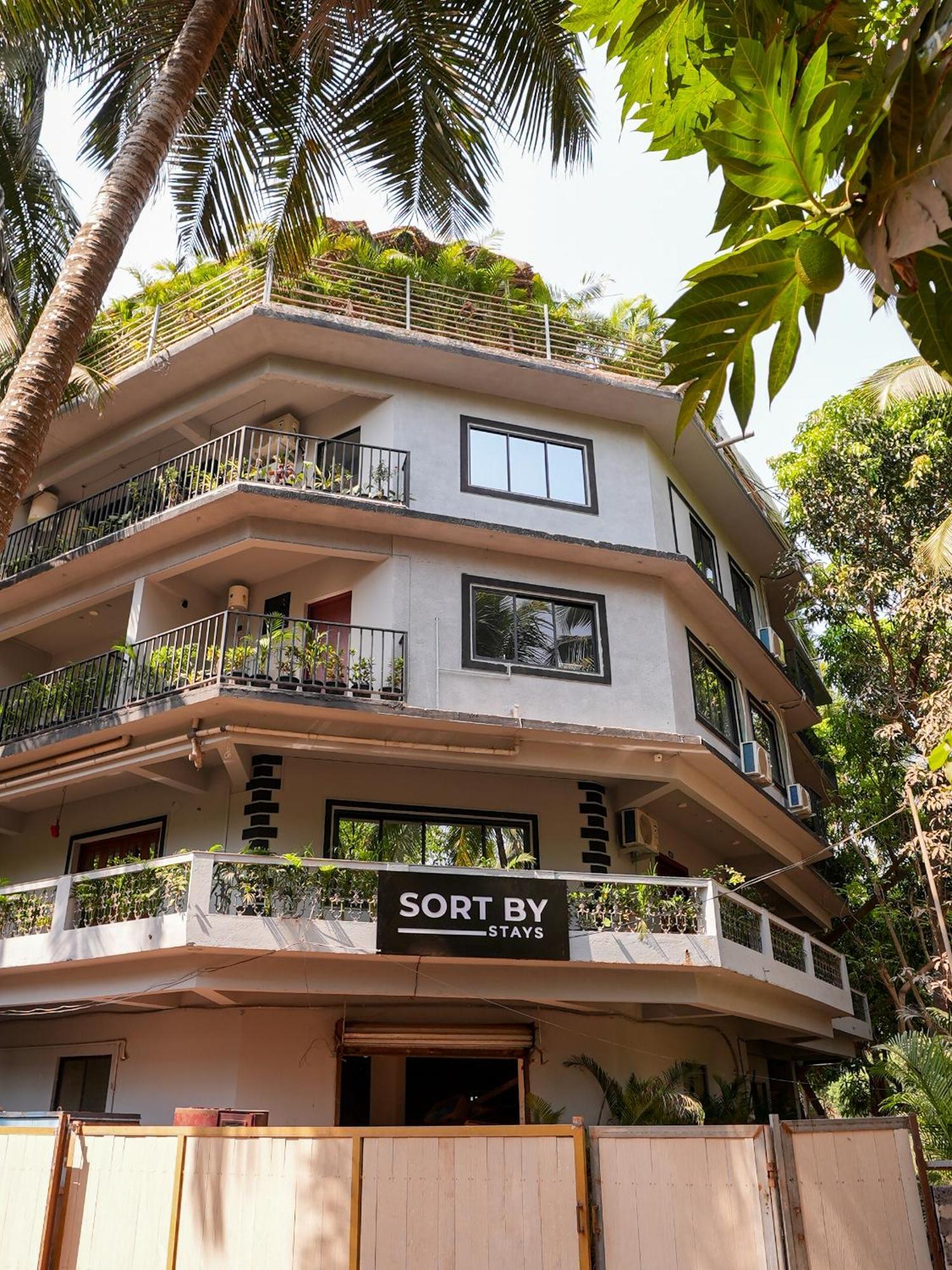 Sort By , Hostel *